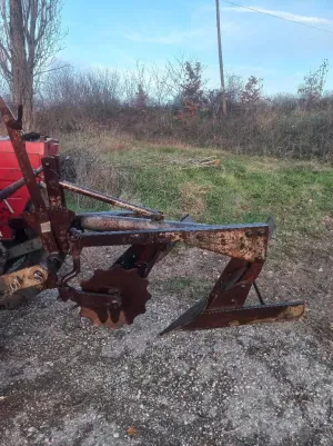 IMT plug u dobrom stanju - thumbnail 3